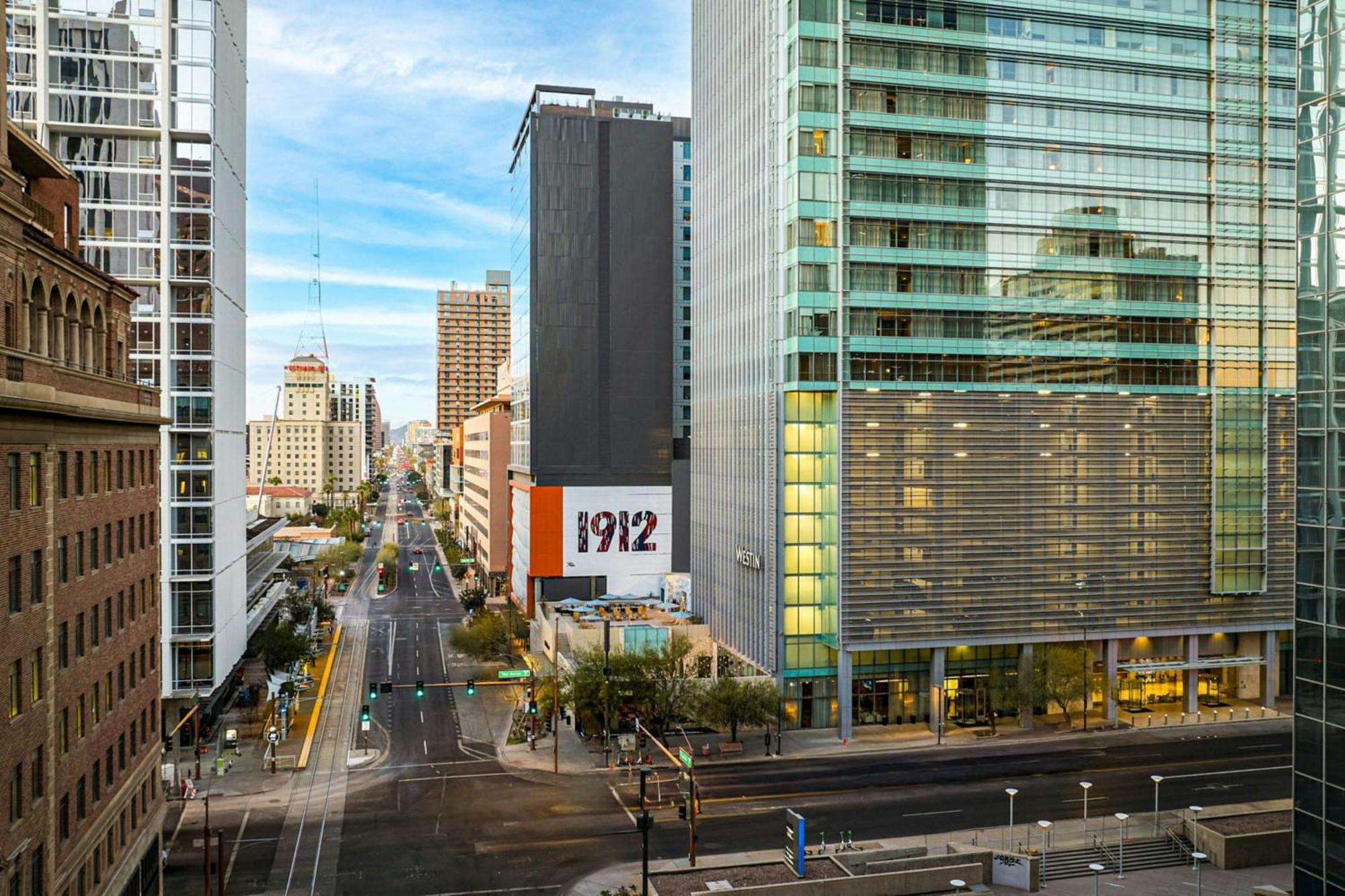 The Westin Phoenix Downtown Exterior photo